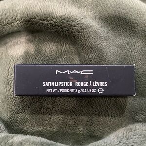 MAC Cosmetics Satin Lipstick BRAND NEW in shade: CHERISH. pretty neutral color